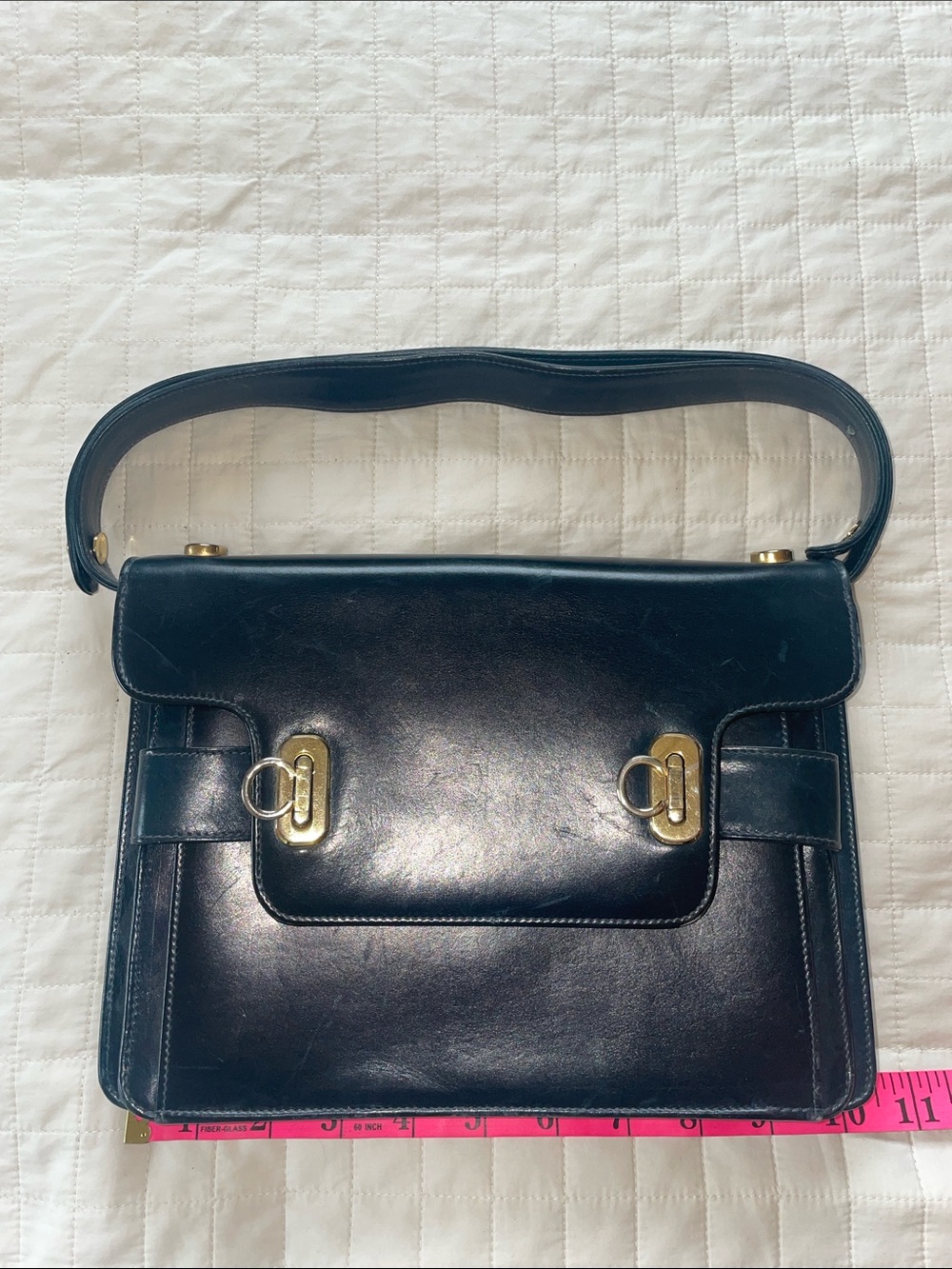 Vintage Salvatore Ferragamo - Navy Leather Shoulder Bag with Gold Hardware